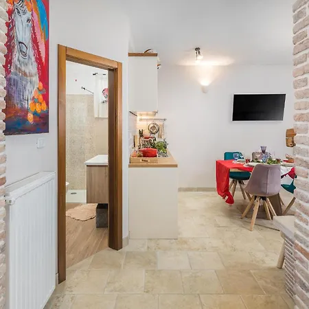 Amazing In With Kitchen Apartment